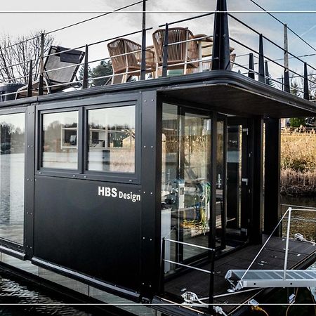 Houseboat Noemi Yacht Club Marina Di Verbella Hotel Lisanza Exterior foto